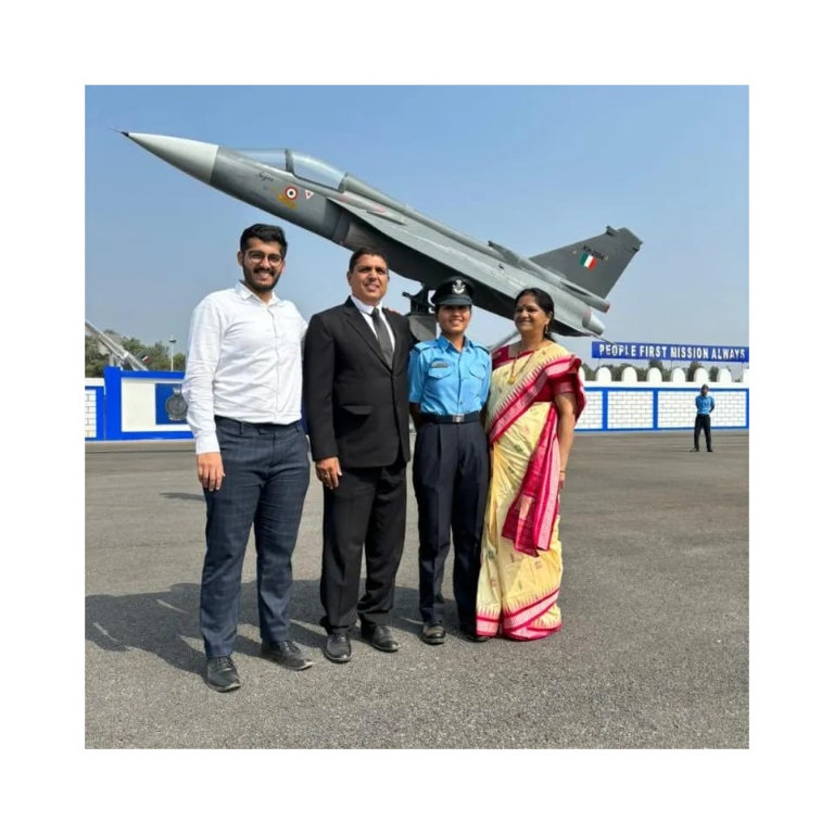 भारतीय वायु सेना में फ्लाइंग ऑफिसर बनी हल्द्वानी की बेटी प्रज्ञा……..