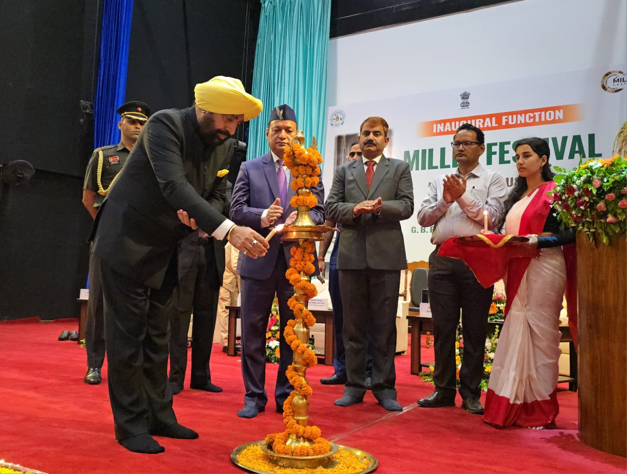 पंतनगर में श्री अन्न महोत्सव का शुभारंभ, राज्यपाल ने किसानों को किया सम्मानित