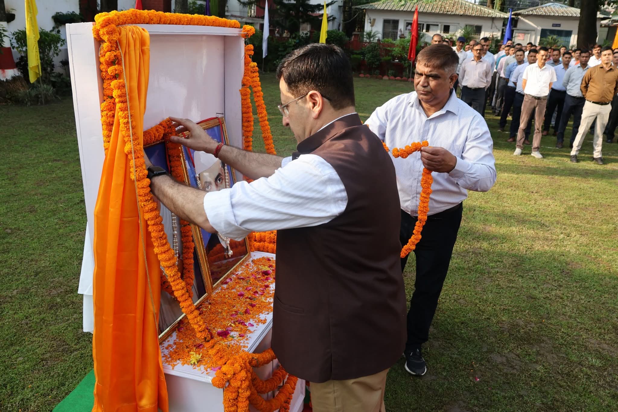 समानता और सद्भाव से ही बनेगा सशक्त भारत” – गांधी-शास्त्री जयंती पर डीजीपी दीपम सेठ का संदेश