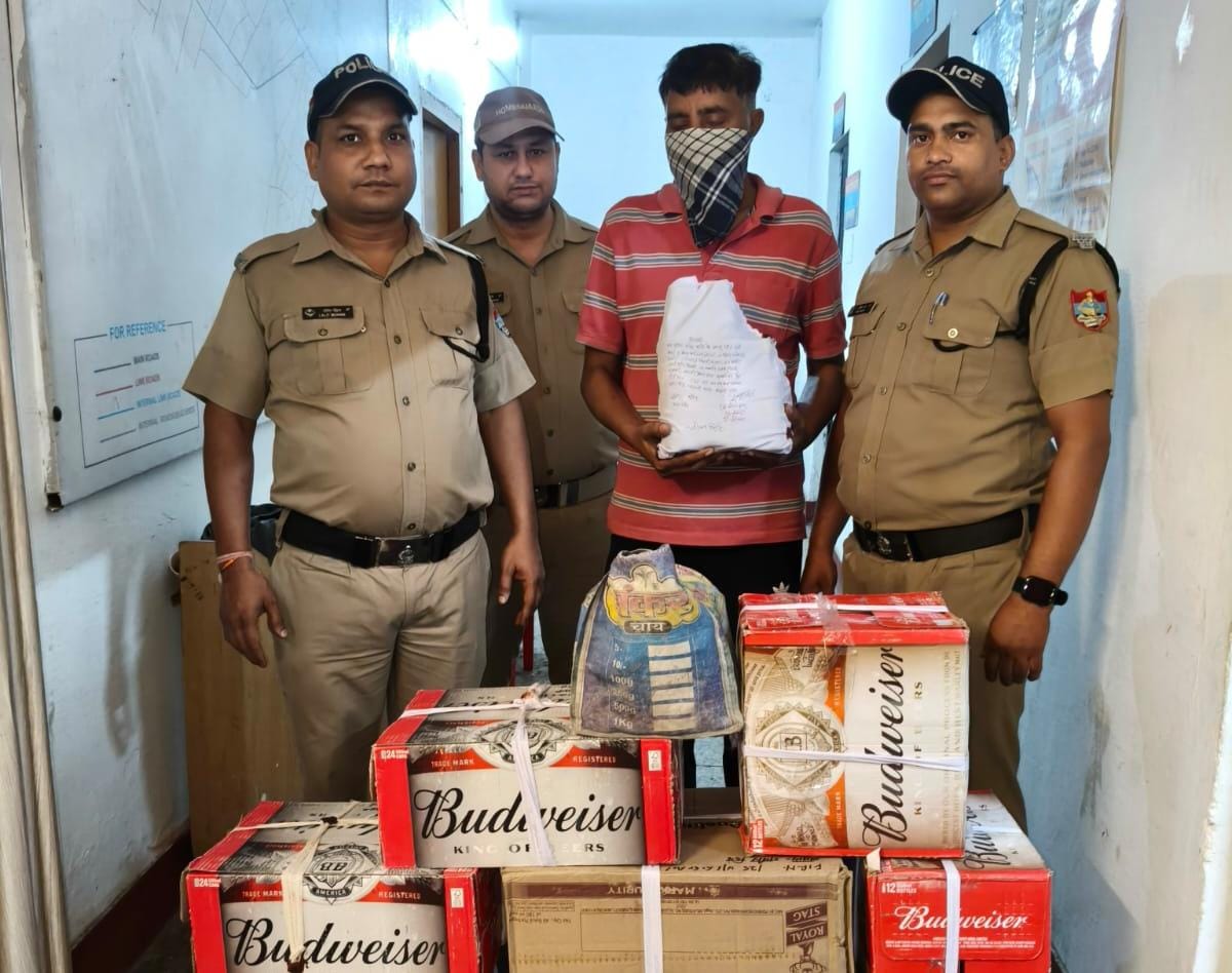 एसओजी और हल्द्वानी पुलिस ने ट्रांसपोर्ट नगर क्षेत्र से पकड़ी 11 पेटी अवैध शराब, एक तस्कर गिरफ्तार