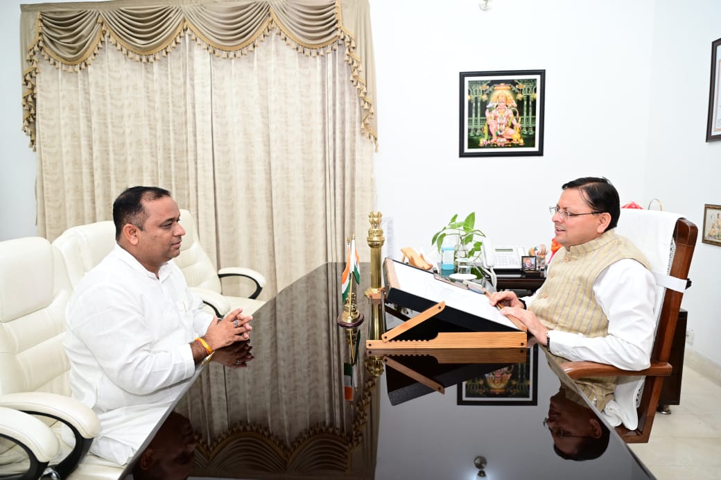 “सीएम धामी से भाजपा सह प्रभारी भारत भूषण चुघ की मुलाकात, जनसमस्याओं पर हुई चर्चा”