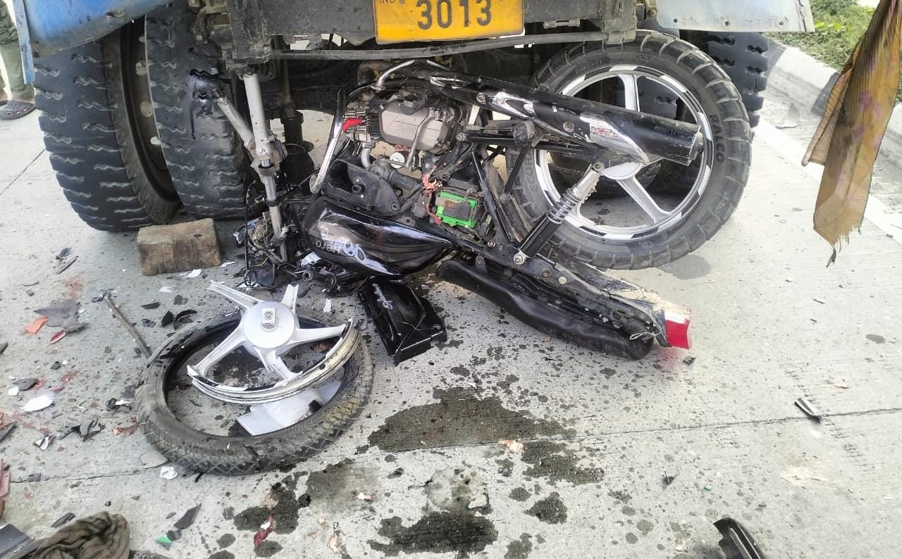 लालकुआँ_तीन माह पहले भाई की रहस्यमय मौत, अब सड़क हादसे में गया दूसरा भाई – परिवार पर टूटा दुखों का पहाड़ – वीडियो