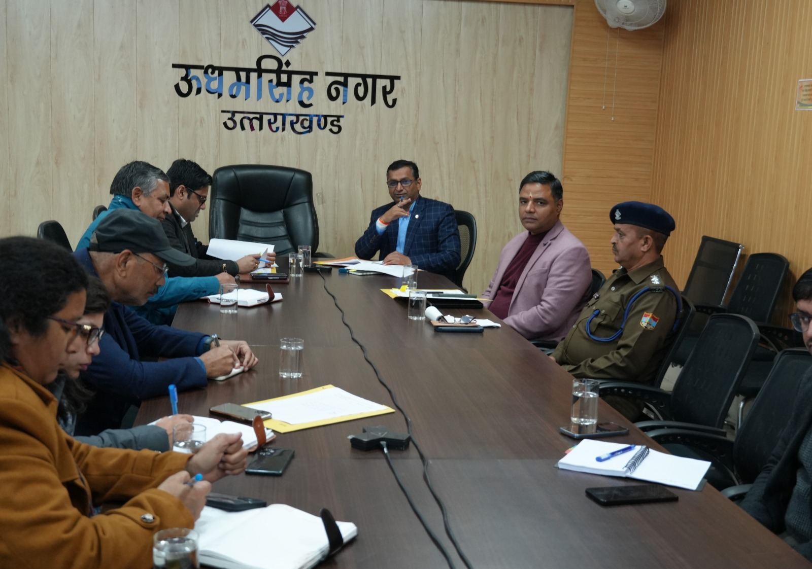 एडीएम पंकज उपाध्याय की अध्यक्षता में बैठक आयोजित गणतंत्र दिवस और यूसीसी की स्थापना दिवस बनाने पर चर्चा