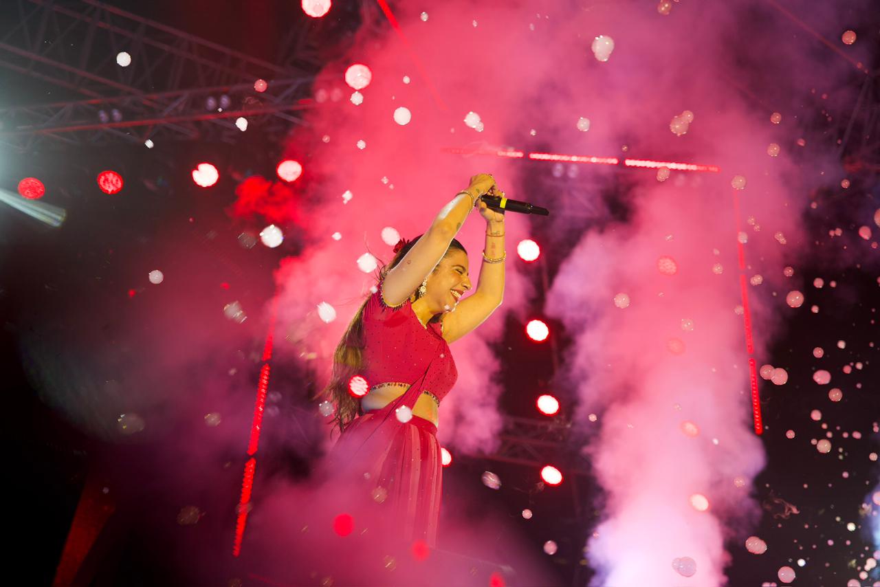 हल्द्वानी_जैस्मीन सैंडलस के सुरों पर थिरका ग्राफिक एरा, ‘ग्राफेस्ट’ की शाम बनी यादगार