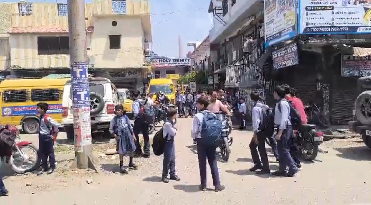 लालकुआँ_एक साल से बदहाल प्याऊ व्यवस्था, भीषण गर्मी में ठंडे पानी को तरसे राहगीर