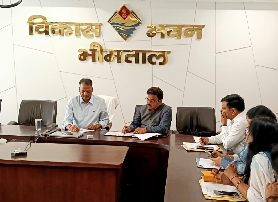 सरकारी स्कूलों की शैक्षिक गुणवत्ता सुधारने के लिए सख्त एक्शन में प्रशासन, हर माह 15 ग्राम पंचायतों के विद्यालयों का अनिवार्य निरीक्षण