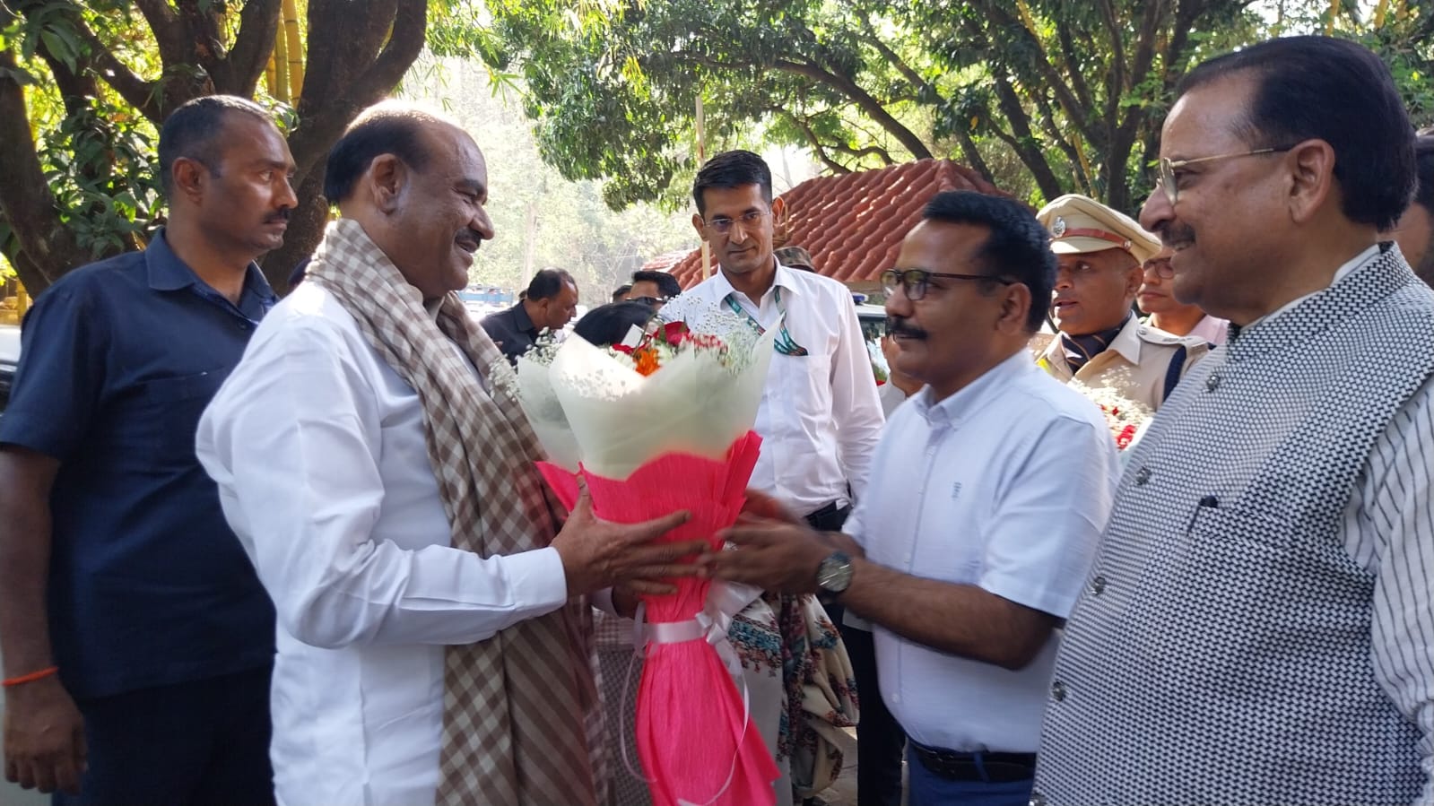 लोकसभा अध्यक्ष ओम बिरला पांच दिवसीय नैनीताल दौरे पर, जनप्रतिनिधियों से संवाद और धार्मिक स्थलों के दर्शन का रहेगा कार्यक्रम